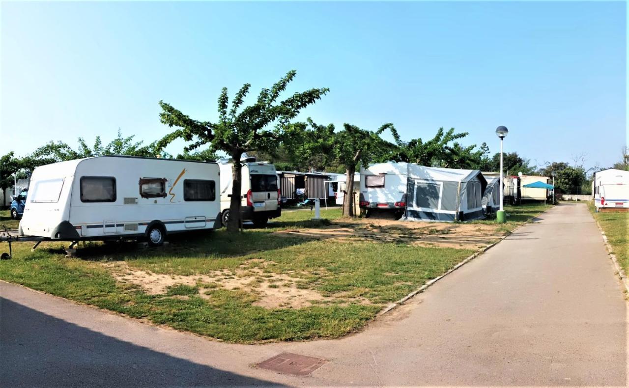 Camping Derby Loredo Eksteriør billede